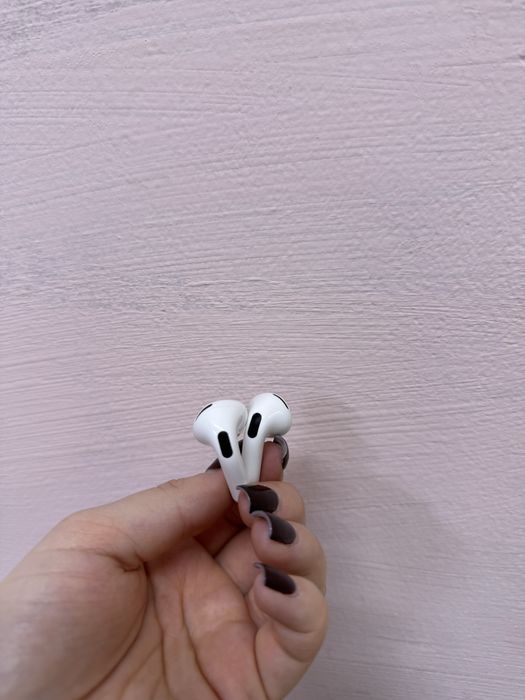 Продам аирподс 4 за 50000