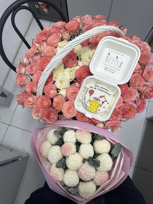 Продам цветы 101 роза + ещё один букет