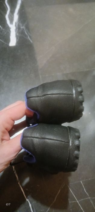 Футболни обувки 32 и 35.5 номер