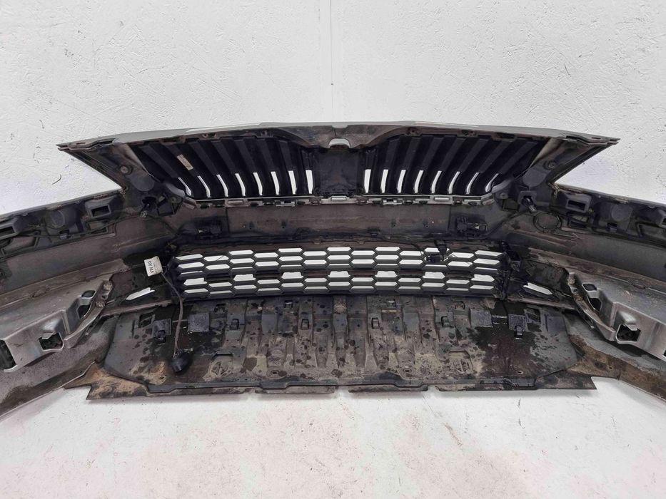 Bara fata Skoda Superb III (3V3) [Fabr 2015-prezent] LA7W