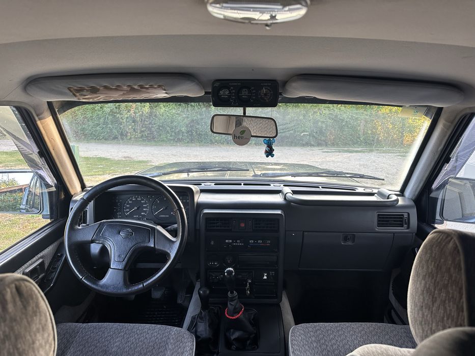 Nissan Patrol y60 slx