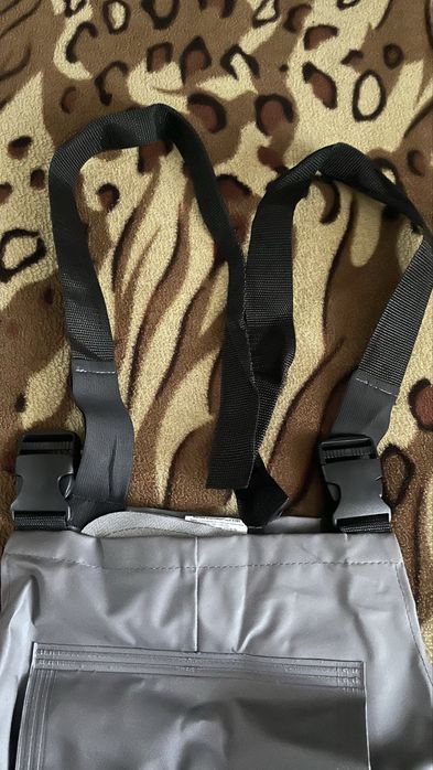 Плащь - комбинезон резиновый для рыбалки