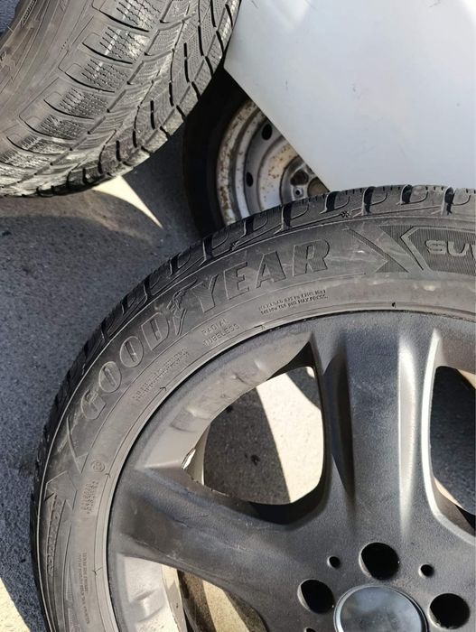 Зимни гуми  Goodyear UltraGrip