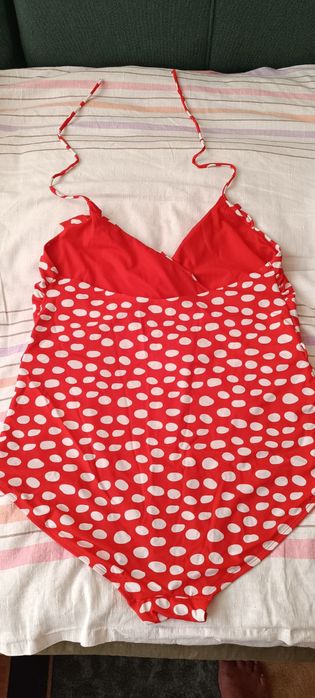 Дамски бански голям размер