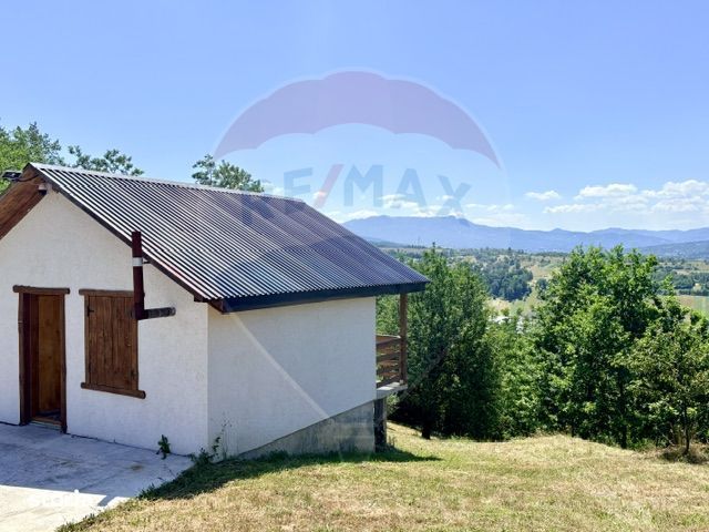 Cabana la munte+teren