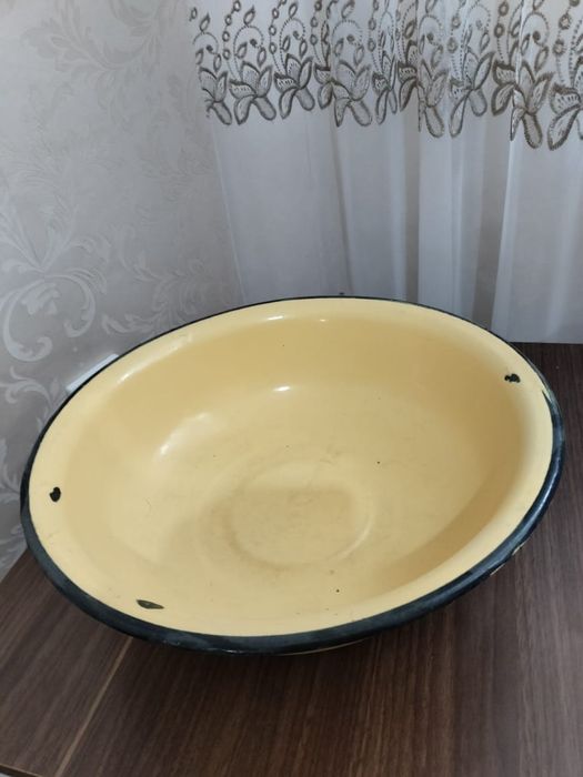 Таз эмалированный