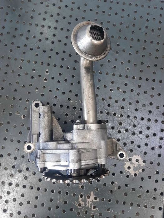 pompa ulei atd 1.9 tdi vw golf 4 passat b5.5 polo 9n audi a3 8l seat cordoba ibiza  05a115105b