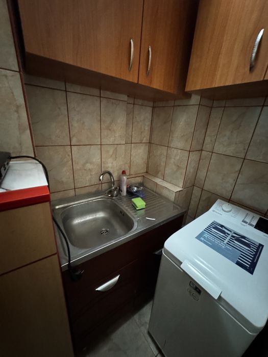 Garsoniera pe Calea Bucuresti de inchiriat