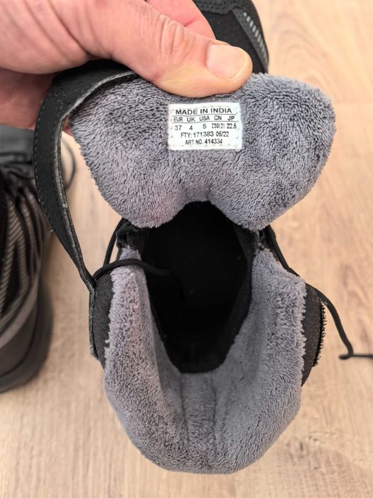 Туристически обувки Salomon
Xa Pro V8 Winter Cswp Черен