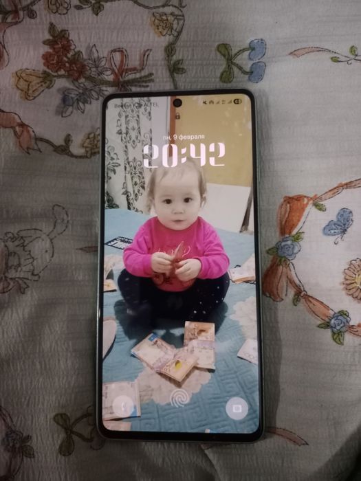 Самсунг А73 5G 256 гб