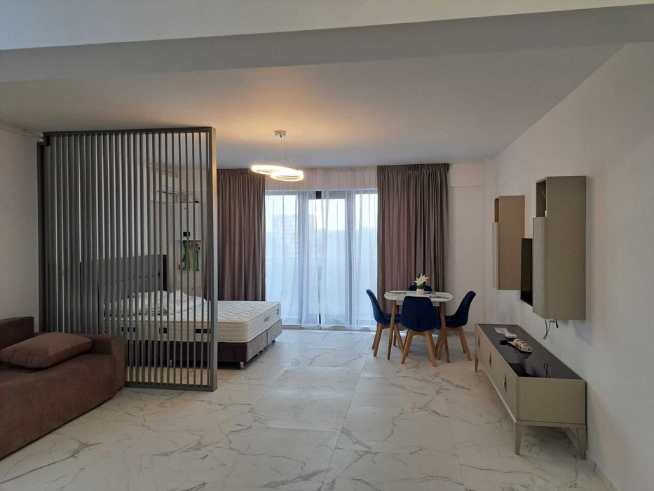 STUDIO , LUXURY! Vedere catre mare si lac!!!