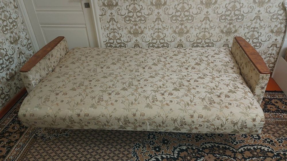 Диван и два кресла раскладные