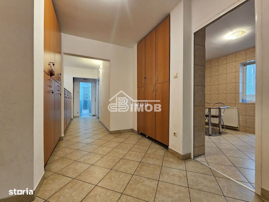 Spatiu birouri 76mp | Micro 11 | Langa Colegiul Cantacuzino | 400 €
