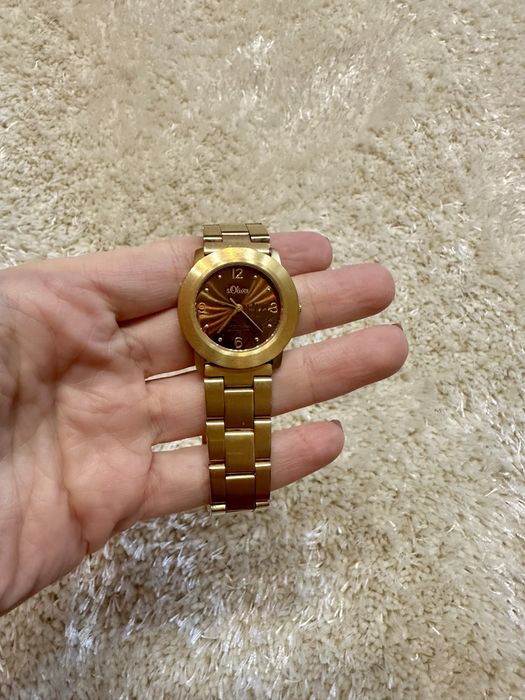 S. Oliver Ceas auriu