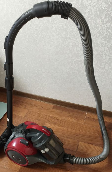 Продам пылесос Samsung