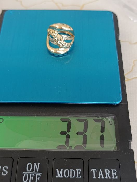 Золотое кольцо Турецкая модель проба 585,вес 3,37 размер 20+