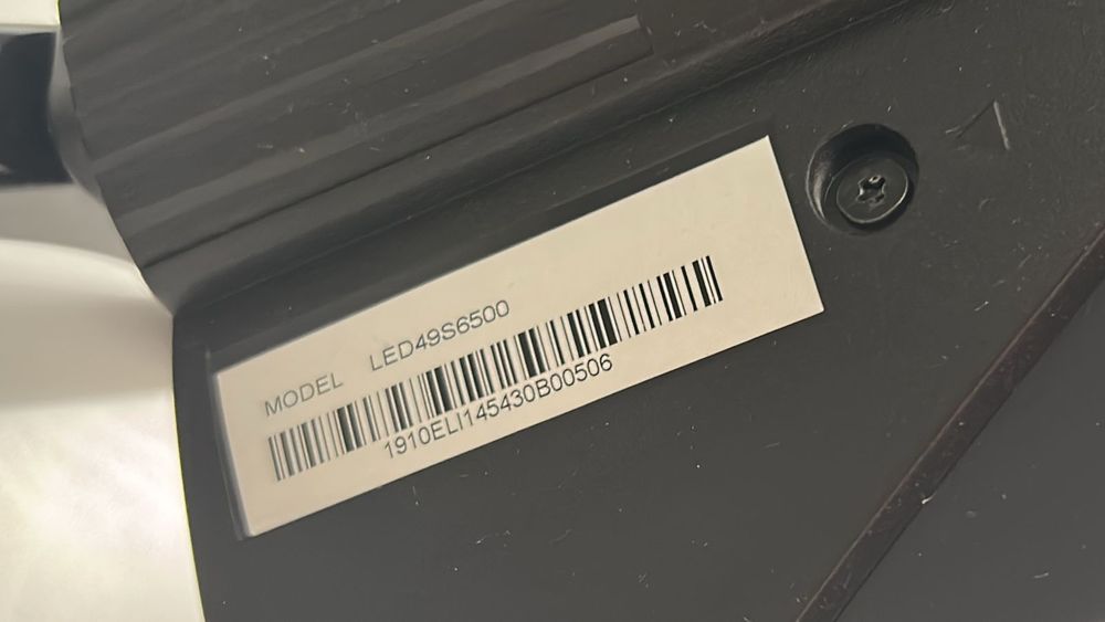 Телевизор TCL LED49S6500