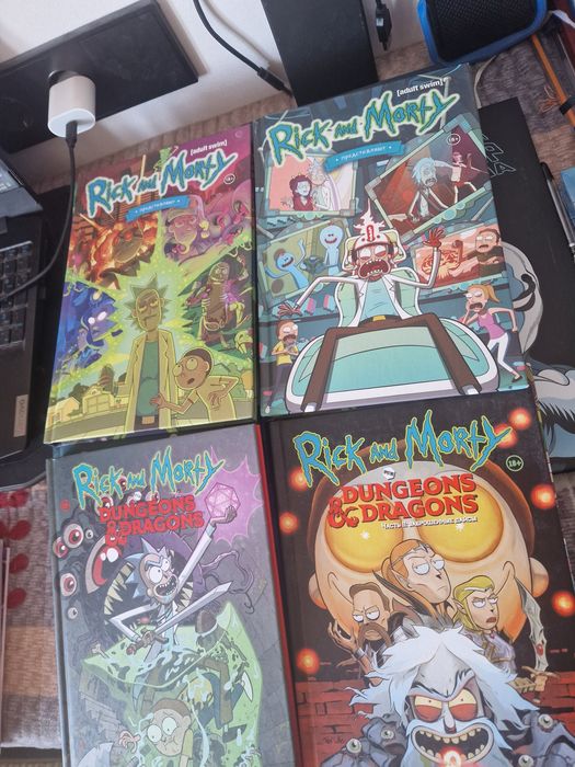 Комиксы, книги и прочее