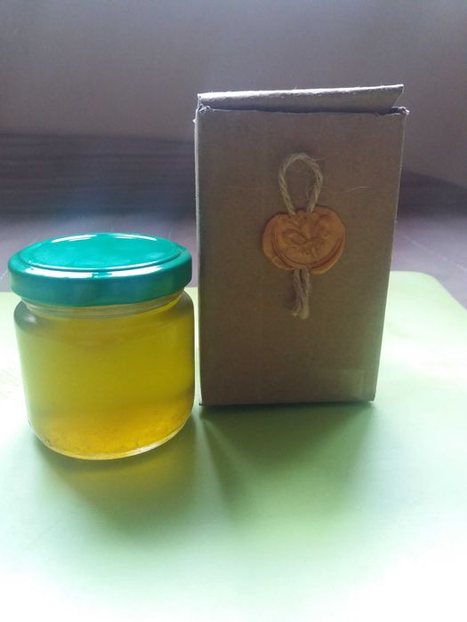 Домашен мехлем от мас и невен - 100 грама.