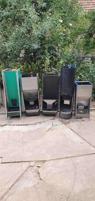 Vand hranitoare porci