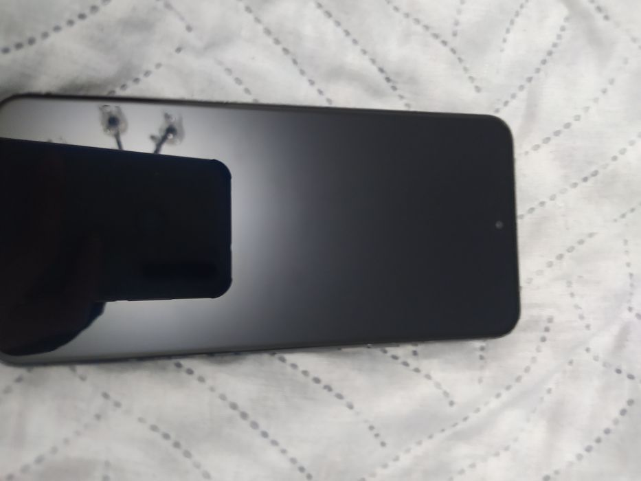 PiGoogle Pixel 8 — Оригинал. Всё работает,разбит дисплей