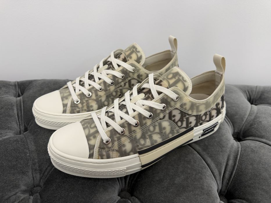 Colectie adidasi designer sneakers