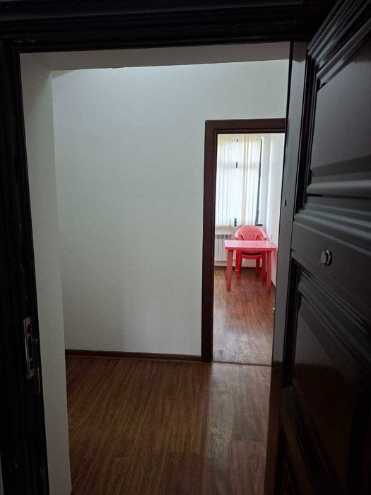 1 xonali kvartira, pishgan g`isht, gazi bor, 1/9/9