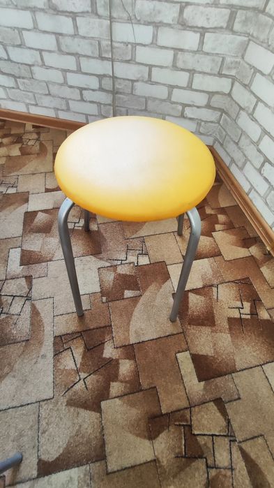 Табурет кухонный