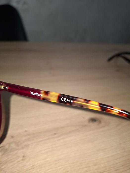 Ochelari soare MaxMara ,originali noi ,dar fara ambalaj,stare impecabilă