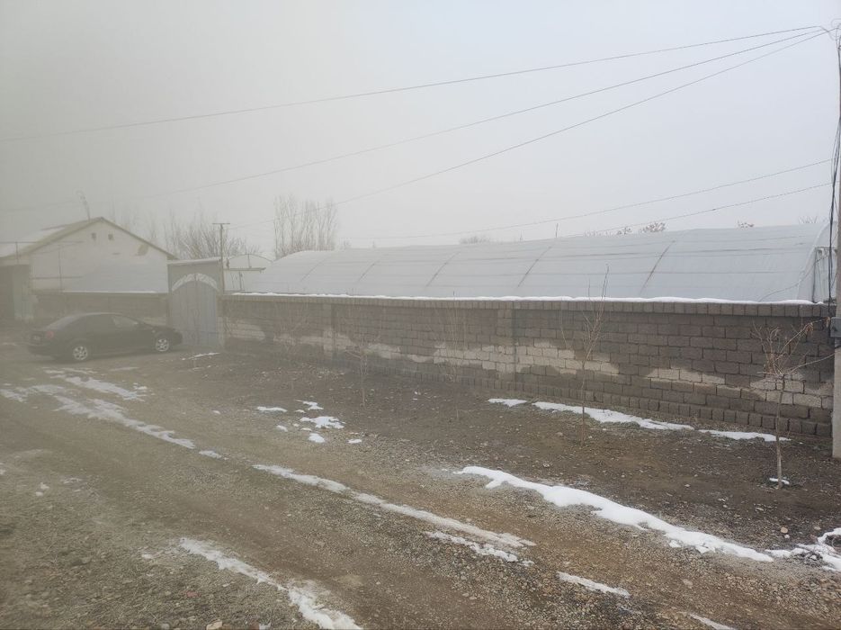 Sirdaryo shaharda 24 sothli uy sotiladi