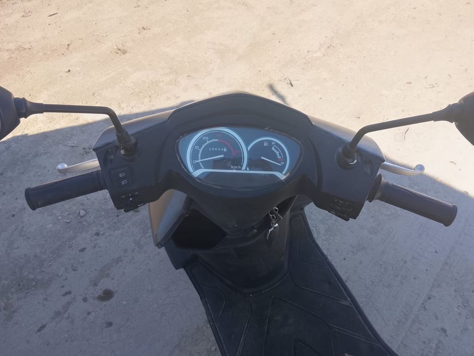 Продам срочно Скутер