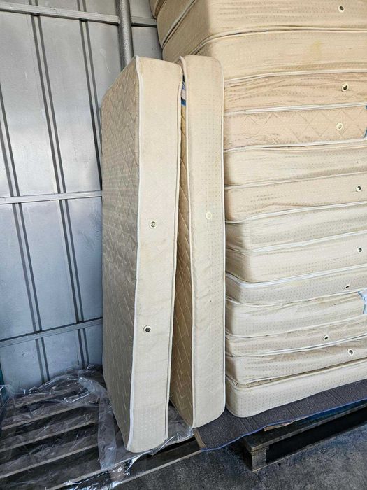 Матраци втора употреба, двустранни, пружина 82/190