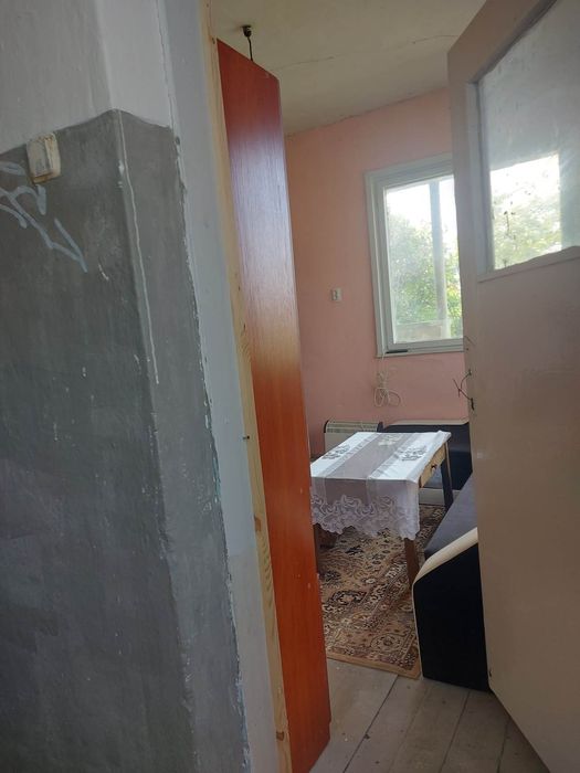 Дава се под наем Къща в с. Роза, Област Ямбол - 85 кв.м за 51 € - Снимка #4