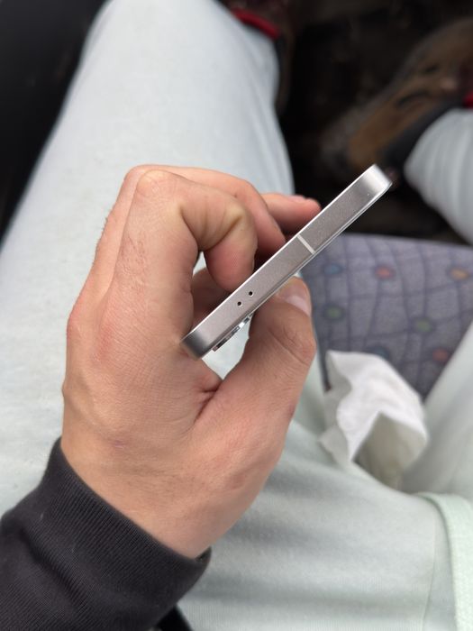 Samsung s24 plus folosit 2 luni de zile l am luat ca nou