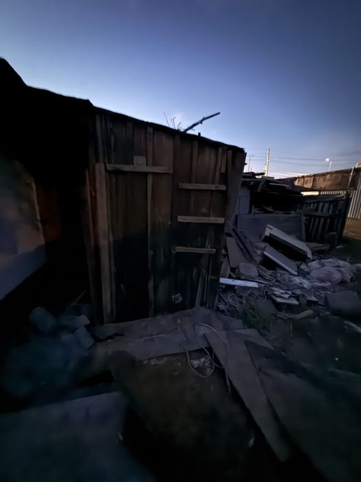 Бесплатно дрова кирпичи