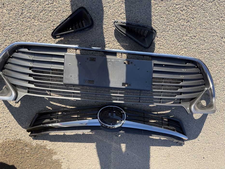 Toyota camry 55 европеец решетка