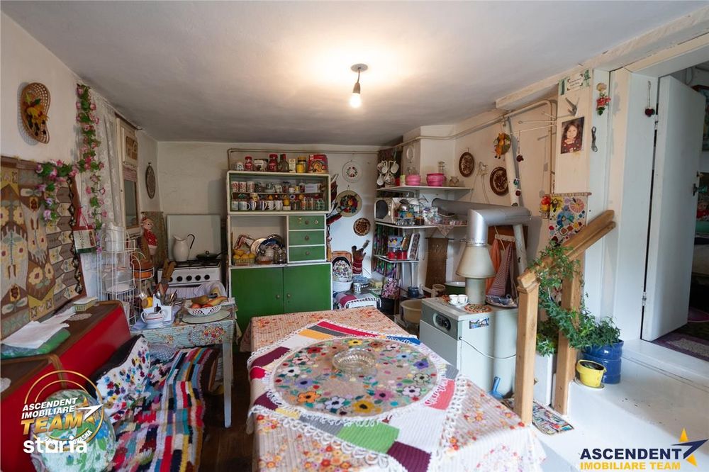 Casa traditionala, cu teren pretios de 534 mp, Targu Secuiesc