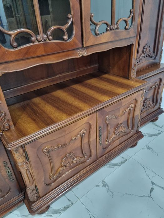 Шкаф( Румыния),Ренессанс,ХХ век.