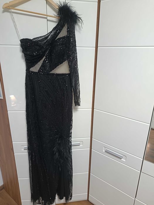 Нова бална рокля