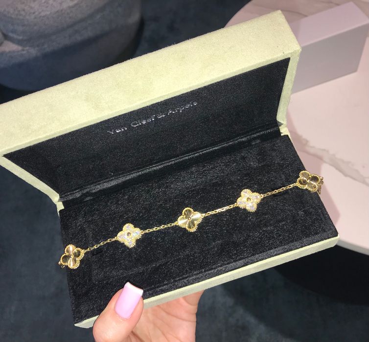 Гривна Van Cleef позлатена