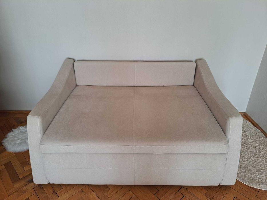 Canapea extensibila cu 2 locuri si lada de depozitare