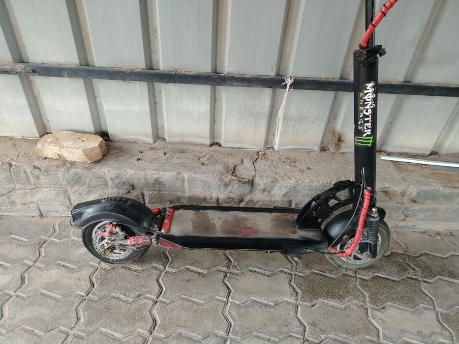 Продам самакат срочна не дорого