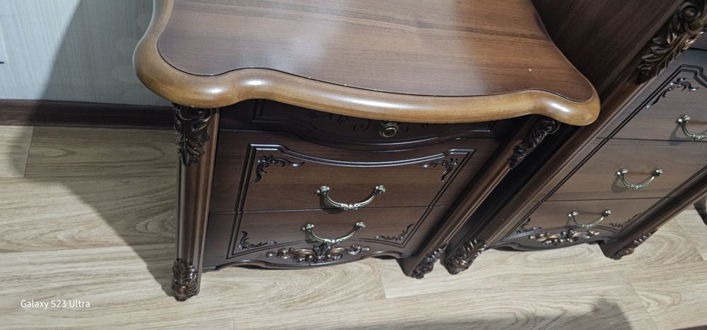 Спальный гарнитур