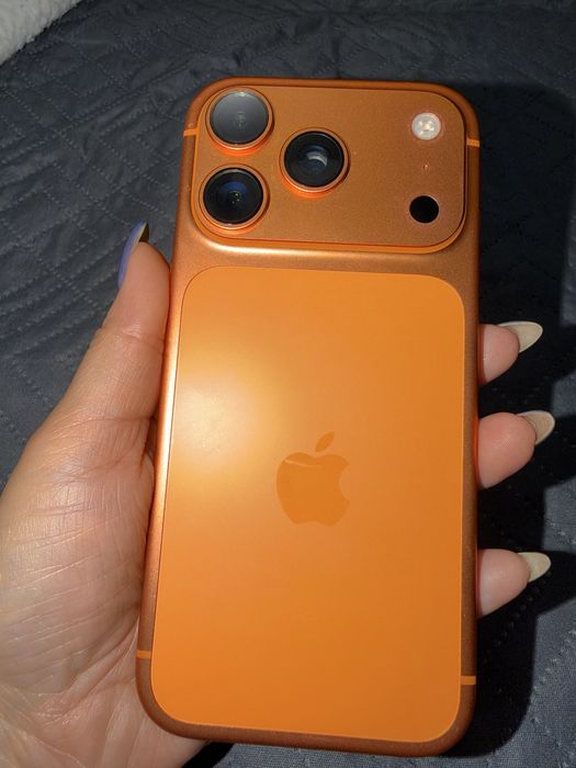 телефон iphone 17 pro