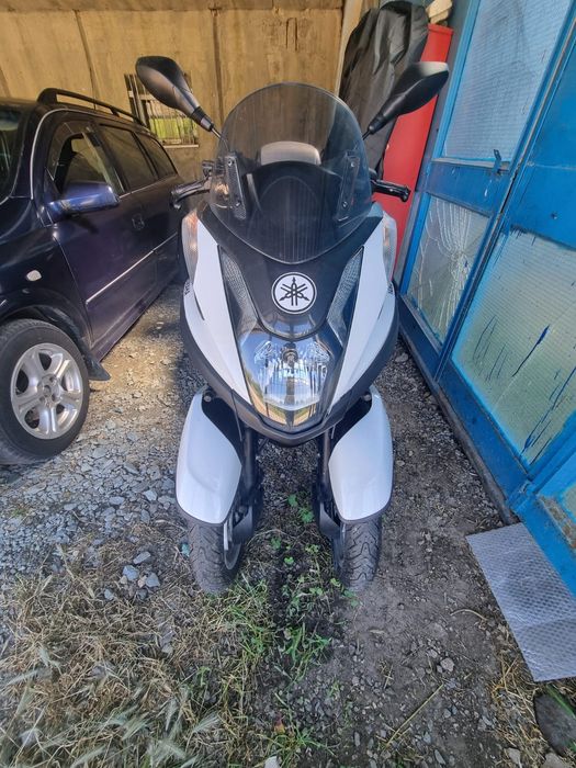Scuter Yamaha Treecity 125