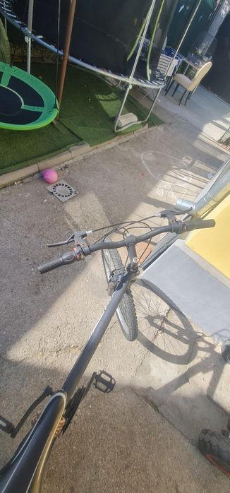 Bicicleta de vânzare