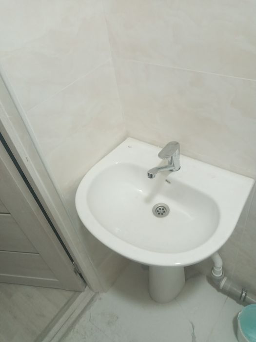 Ванна, унитаз, мойка, смисител, раковина,витечка