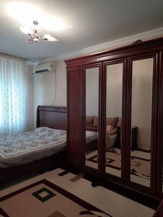 Продаётся просторная 4-комнатная квартира в отличном районе!