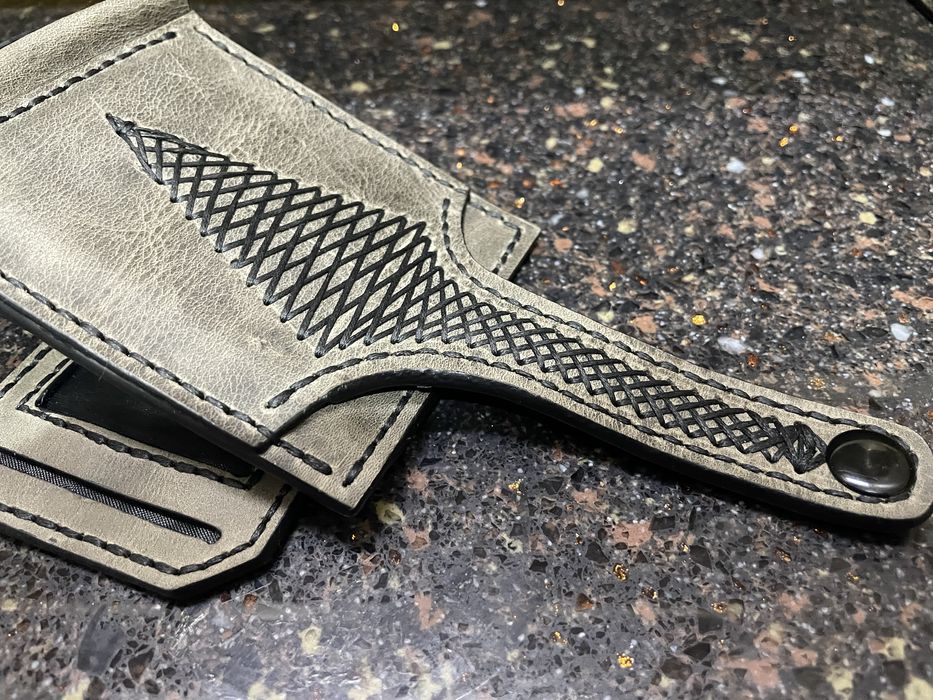 Кожанный бифолд, ручная работа.