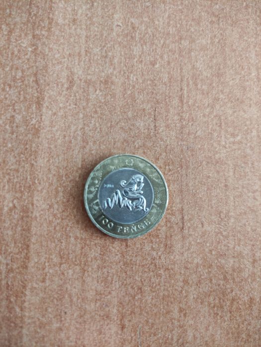 Продам монету 100 тенге с барсом